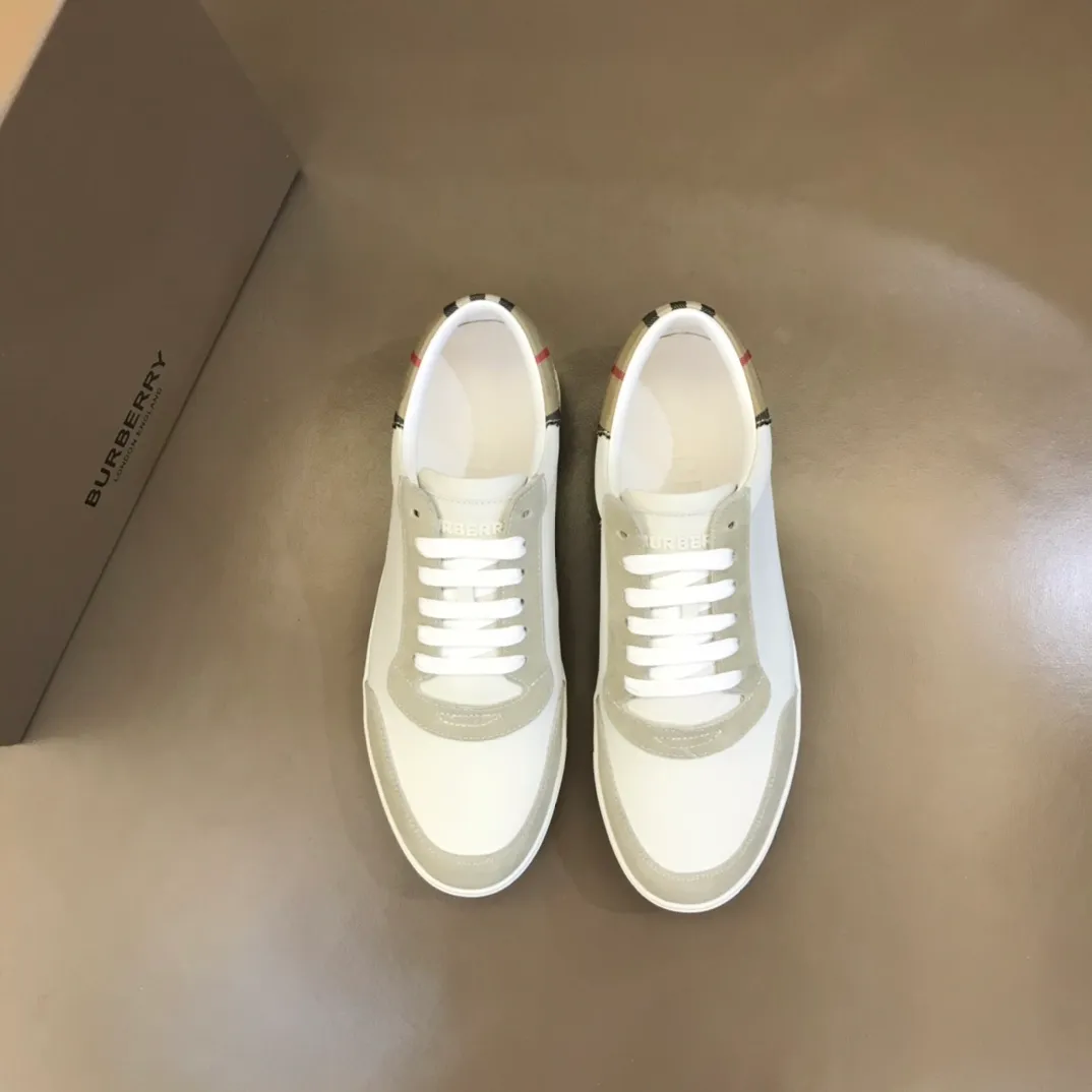 ¥380 B’s men’s classic low-top sneakers are reinterpreted in Vintage plaid cotton and cowhide materials, decorated with a new brand logo. First-layer cowhide lining, embossed Burberry logo on the heel, and original TPU outsole! 38-44 (45 customized)